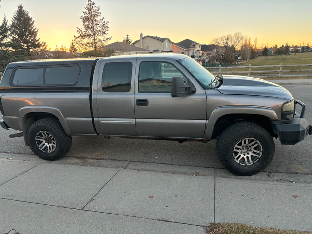 2007 GMC sierra 2500HD Classic in Cars & Trucks in Calgary - Image 4