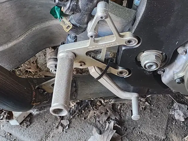 Honda RC51 Motorcycle Track, Race, Stunt Bike in Other in Windsor Region - Image 10