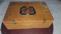 vintage Number 7  tobacco wooden box 