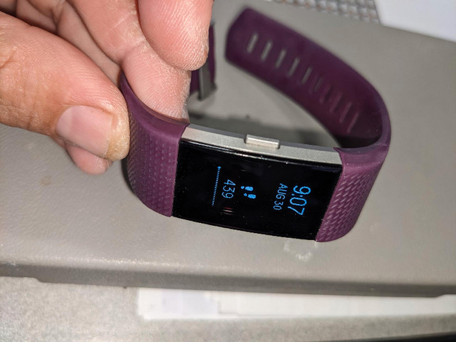 FITBIT Charge 2 Activity/Fitness Tracker  in Health & Special Needs in Mississauga / Peel Region - Image 2