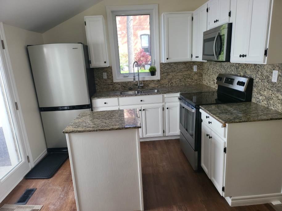 HOUSE FOR RENT IN BOLTON - 3BDRM, 1 BATH SEMI DETACHED HOUSE 2