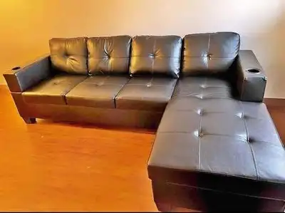 Comfort zone 4 seater leather sofa , View more