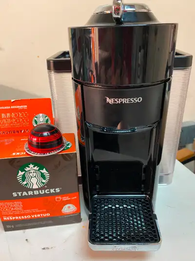 Nespresso coffee maker it is like new one.