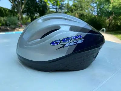 CCM ICE Unisex Bike Helmet (Child/Youth) Lightweight, Grey, View more