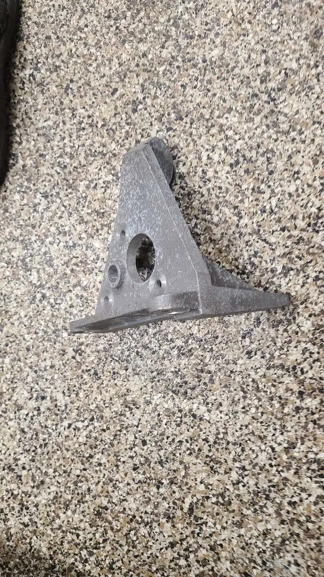 Various 1995-1998 Arctic Cat ZRT Parts in Snowmobiles Parts, Trailers & Accessories in Edmonton - Image 5