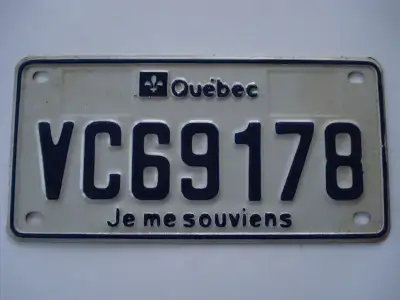 License Plate from Quebec VC69178, small plate Small plate Condition : Good Condition, Clean