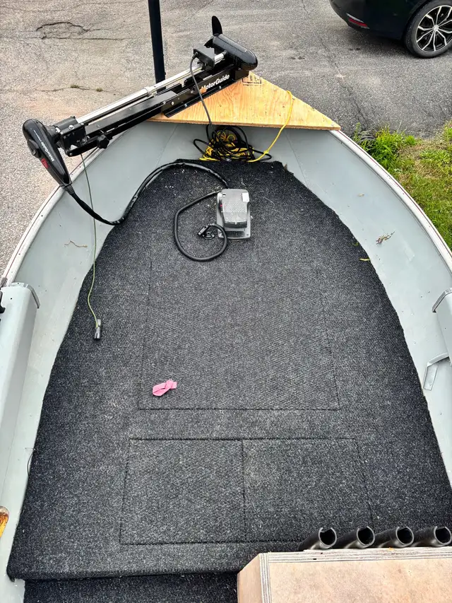 14’ aluminum Deep hull in Powerboats & Motorboats in North Bay - Image 6