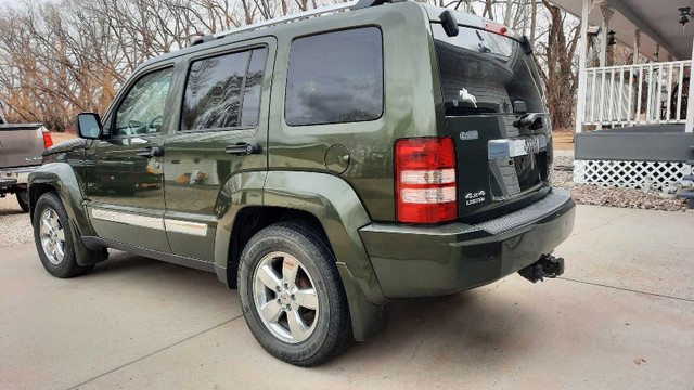 Jeep Liberty Limited in Cars & Trucks in Edmonton - Image 3