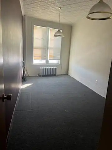 apartment rooms for rent