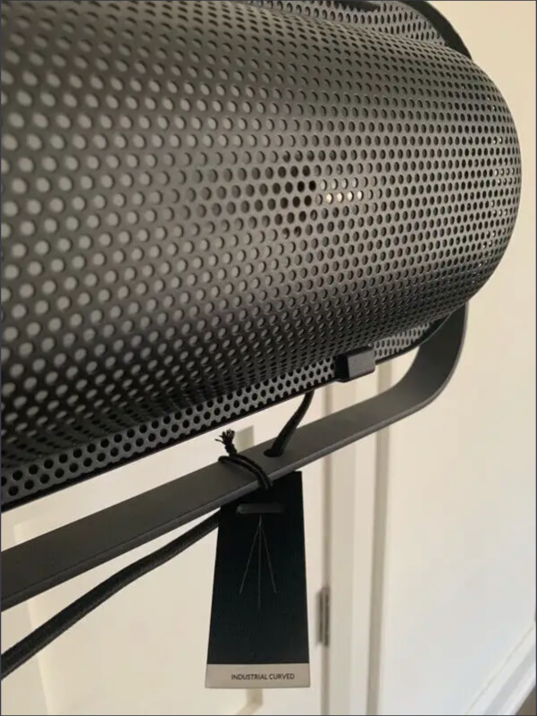 Roboter Industrial Metal Tripod Floor Lamp, All Metal in Indoor Lighting & Fans in Oakville / Halton Region - Image 2