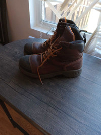 Mens Timberland work boots 9.5 steal toe boots 