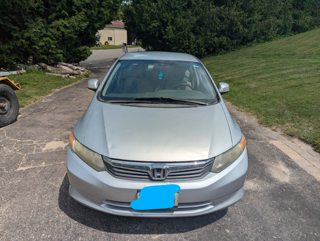 PENDING SALE 2012 Honda Civic, 5 speed standard, great condition in Cars & Trucks in Owen Sound - Image 2