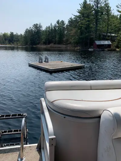 Used floating dock. Approximately 10ft x10 ft New floaters 2022 Working (retail $350.09 new) sturdy...