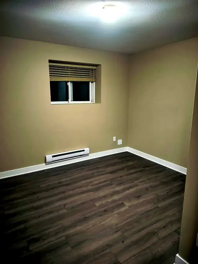New paint/floor 2br Willoughby legal basement suite for rent in Long Term Rentals in Delta/Surrey/Langley - Image 6