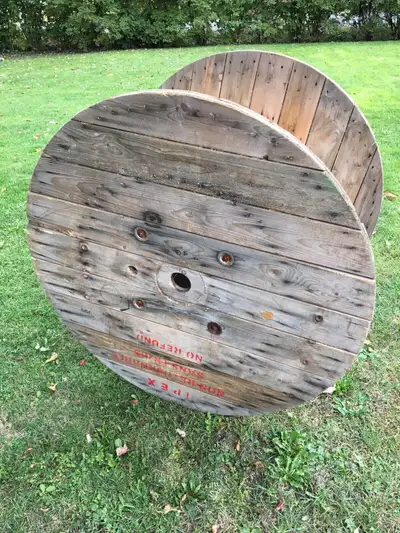 Rouleau de bois industrielle 48 pouces x 33 pouces de hauteur, View more