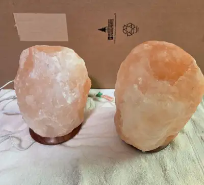 Large himalayan salt lamp 4 available, View more
