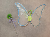 Girls Tinker Bell wings and wand Halloween Costume. Ages 3-5