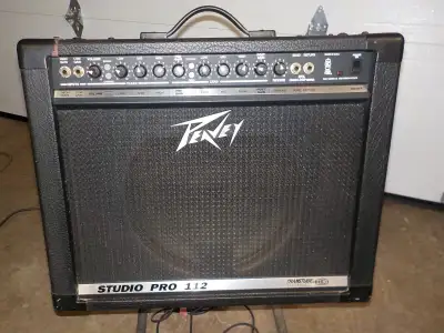 Ampli. Peavey, View more