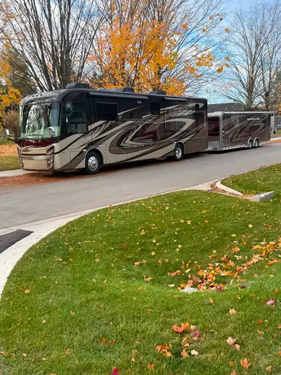 Unit is in perfect condition taken care of with an open chequebook at Sicard RV. Trailer and picture...