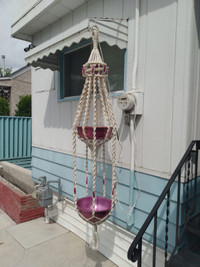 Macrame plant hanger