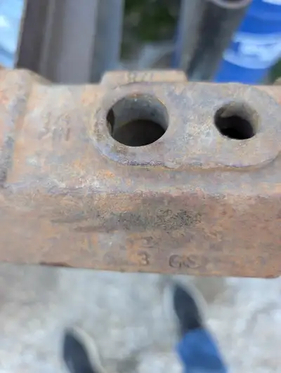 Have a hex to round auger adapter for sale , used with hydraulic power head on a skid steer with a d...