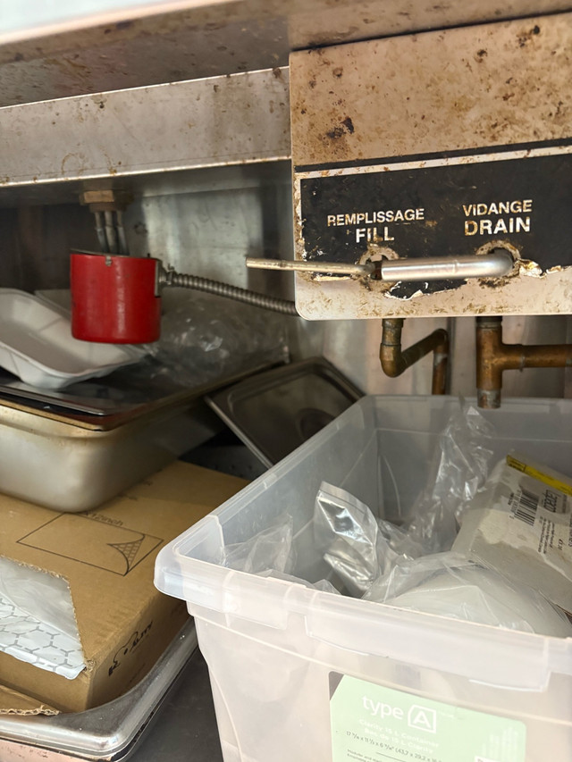 Steam Table with custom sneeze guard in Other Business & Industrial in Yarmouth - Image 2