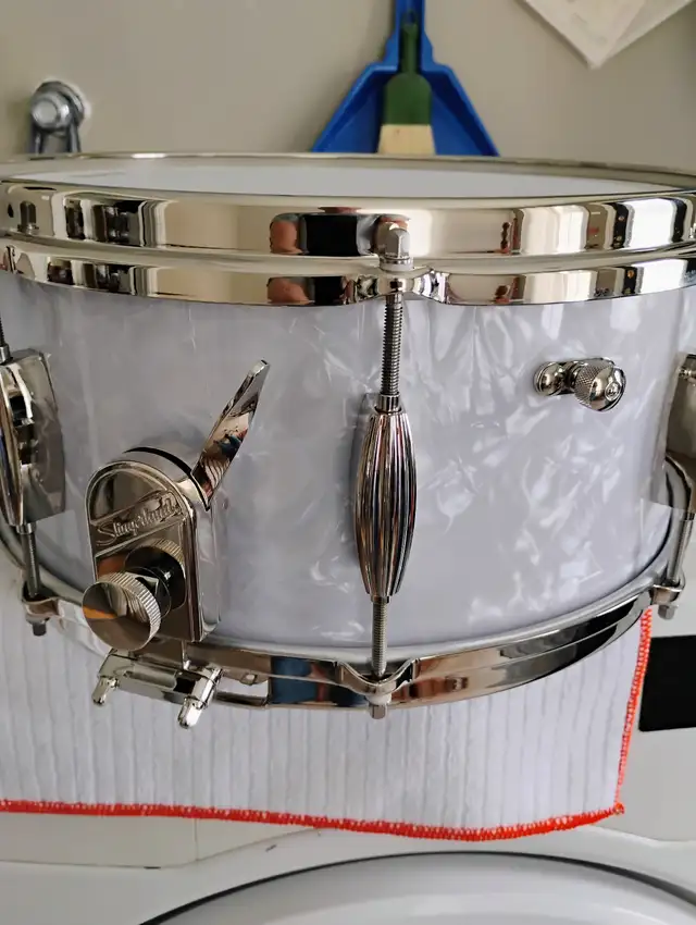 Slingerland Radio King Artist Snare Drum 2026..  "PRICE DROP" in Drums & Percussion in Oshawa / Durham Region - Image 2