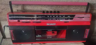 SHARP STEREO RADIO CASSETTE RECORDER QT-242 WORKS , View more