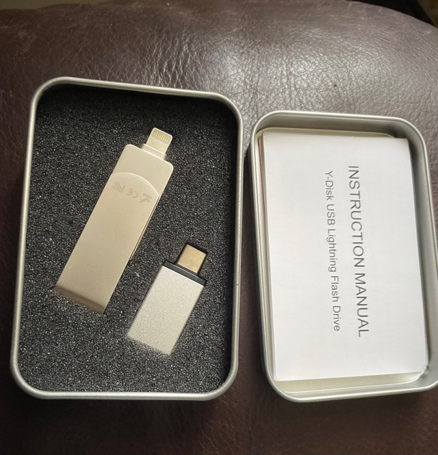 Qarfee Memory Stick in Flash Memory & USB Sticks in Dartmouth - Image 4