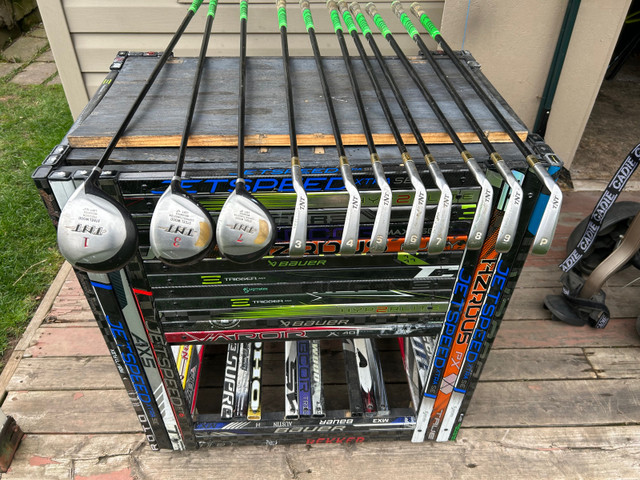 TNT S6-508 golf clubs, Nike Bag & Pull Cart in Golf in Hamilton