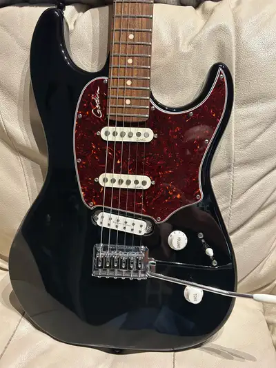 Godin Progression Plus Strat made in Canada, View more