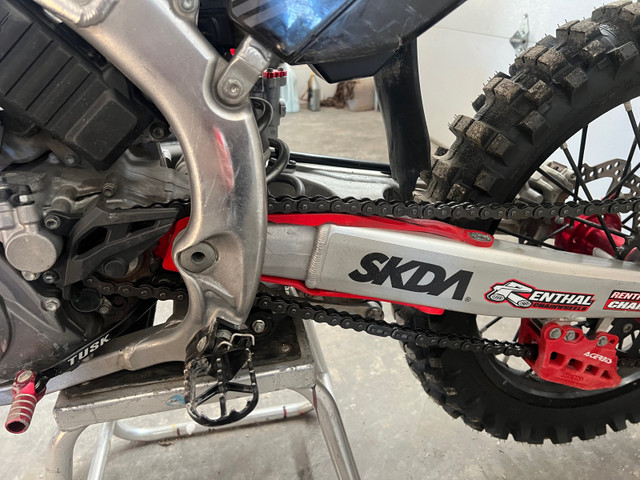 2022 Honda CRF450r  in Dirt Bikes & Motocross in Barrie - Image 3