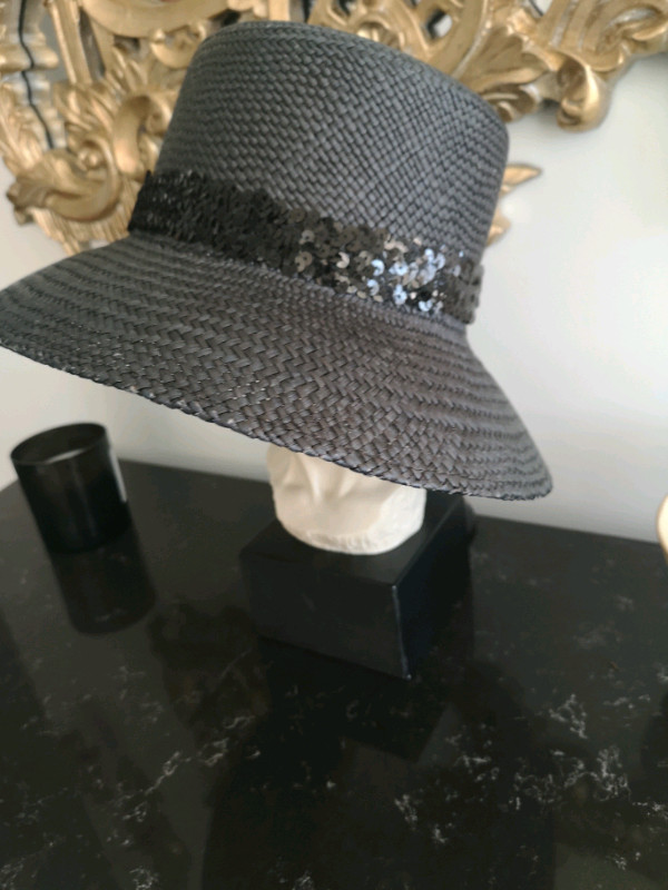 Brand new, and never used MAX MARA Iconic Panama bucket hat in Other in Markham / York Region - Image 4