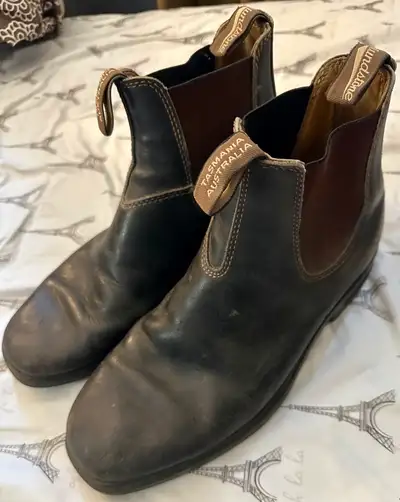 Blundstone Men’s Leather Chelsea Boots (Size-10US), View more