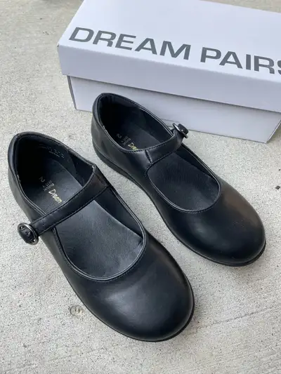 Girl Dress Shoes (size 2), View more