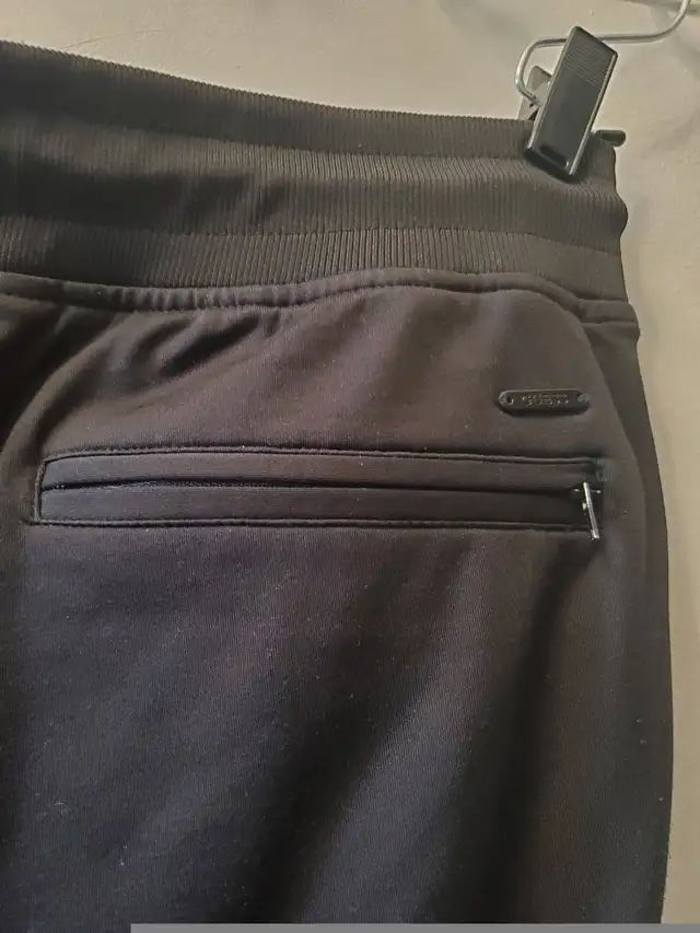 Men's  Guess Sweatpants  in Men's in Mississauga / Peel Region - Image 5