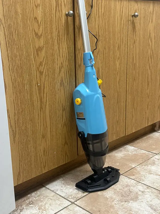 Cordless Pool Vacuum  in Hot Tubs & Pools in City of Toronto - Image 3