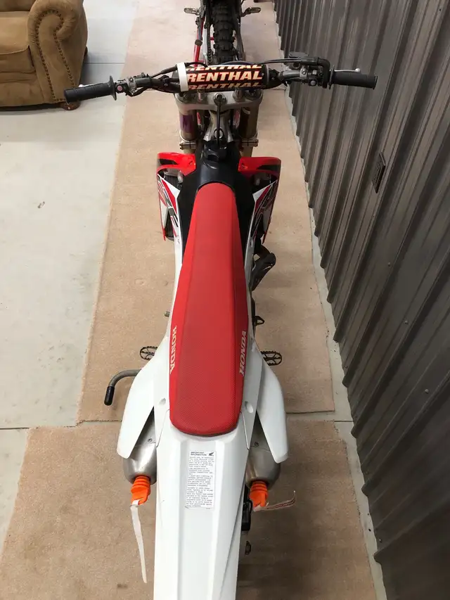 2016 Honda CRF450R in Dirt Bikes & Motocross in Chatham-Kent - Image 3