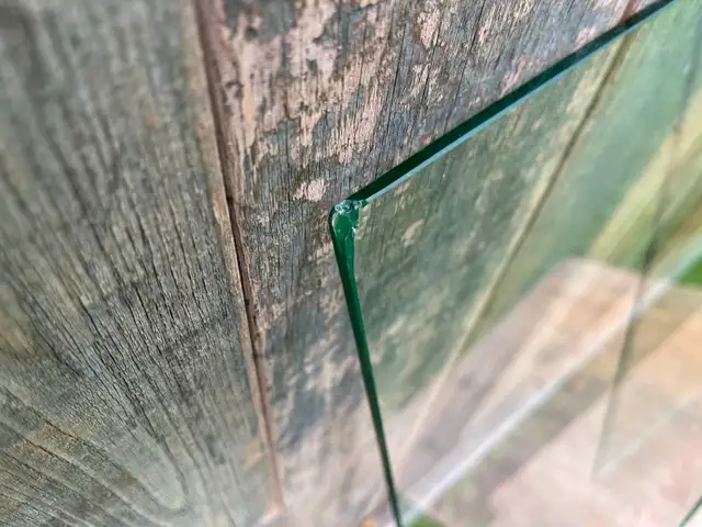 Glass Door Panes from Built-In China Cabinet in Hutches & Display Cabinets in Edmonton - Image 4