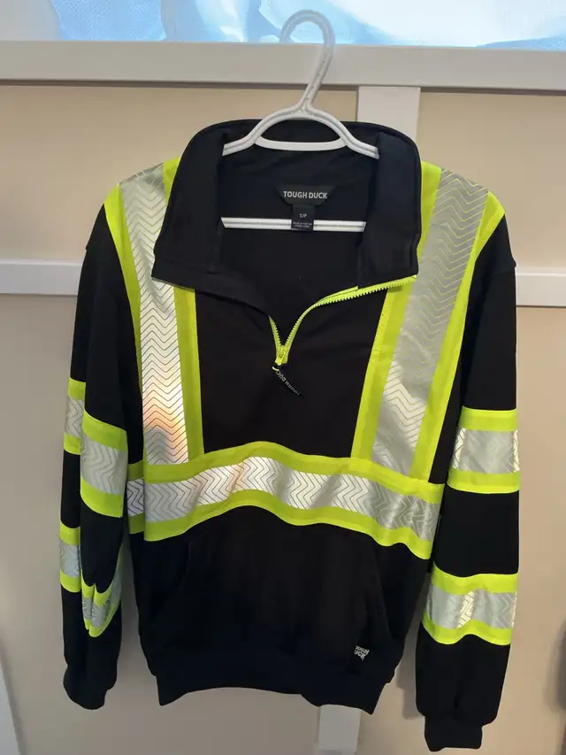 Men’s winter jackets/safety jackets in Men's in Kingston - Image 8