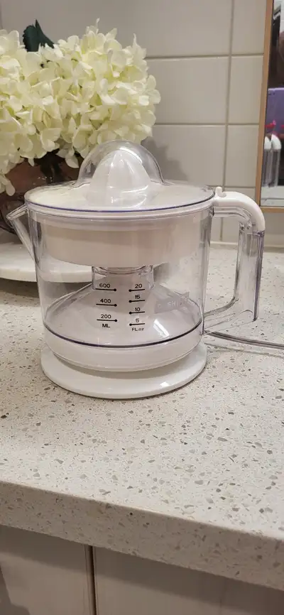DASH Citrus Juicer, View more