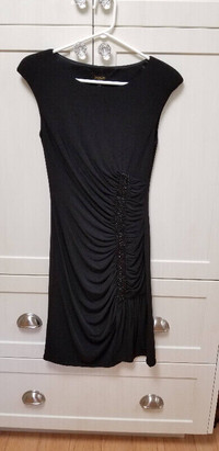 SHORT BLACK DRESS BY LAUNDRY