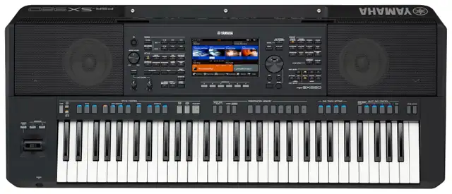 Yamaha PSR-SX920 arranger / Workstation in Pianos & Keyboards in City of Montréal - Image 3