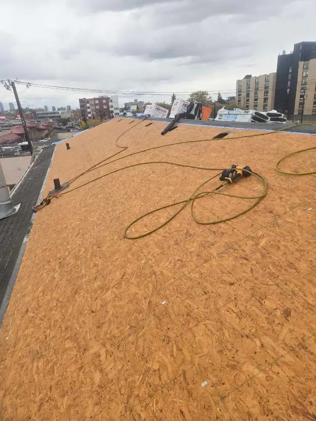 ReRoofing Services586915521128704005