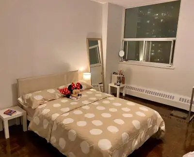 Private room for rent in Toronto downtown
