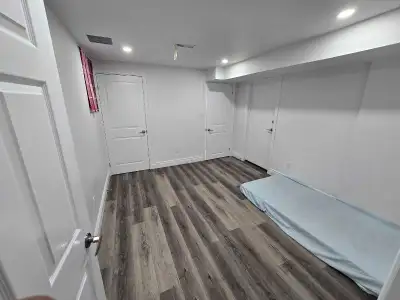 Private room available for rent with attached washroom near Chinguacousy and Queen Only for girls Ki...