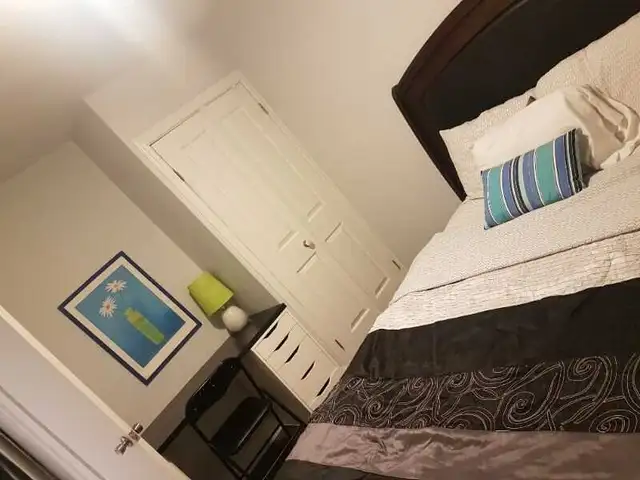 1 Bedroom Roommate Laird & Eglinton( Leaside Area)