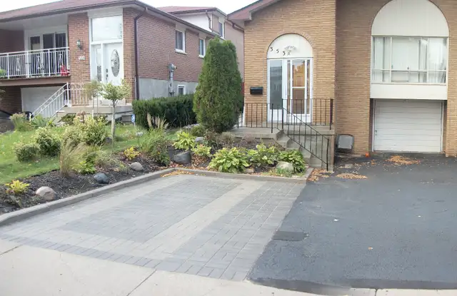 MAIN FLOOR Beautiful bright large 3bdrm - FREE Cable iNet - MAR1