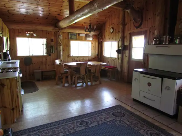 Black Bear Lodge Noonan in New Brunswick in Canada - Image 7