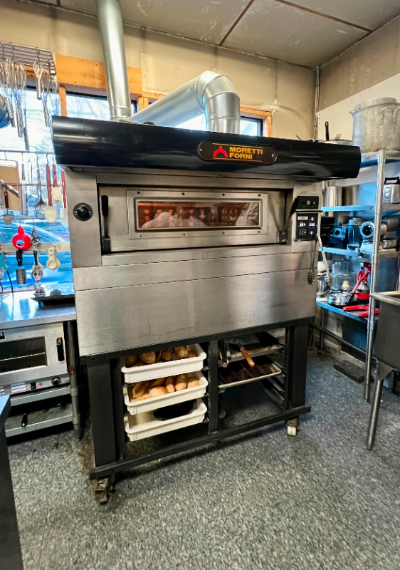 Like NEW "Moretti Forni" Electric Pizza Oven - Price Negotiable! in Industrial Kitchen Supplies in City of Toronto - Image 3